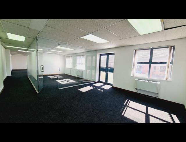 BUSINESS PROPERTY TO RENT IN MENLYN